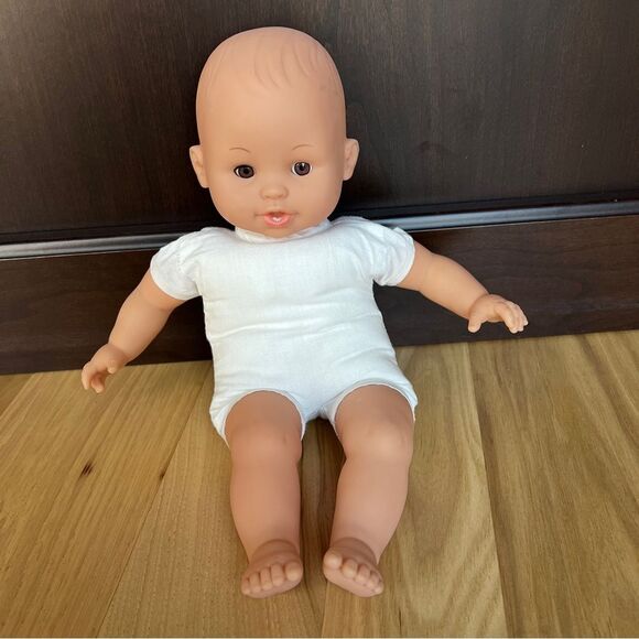 Baby Doll China 1446 Cloth Body White and Blue Outfit Hat Accessories - Picture 3 of 8